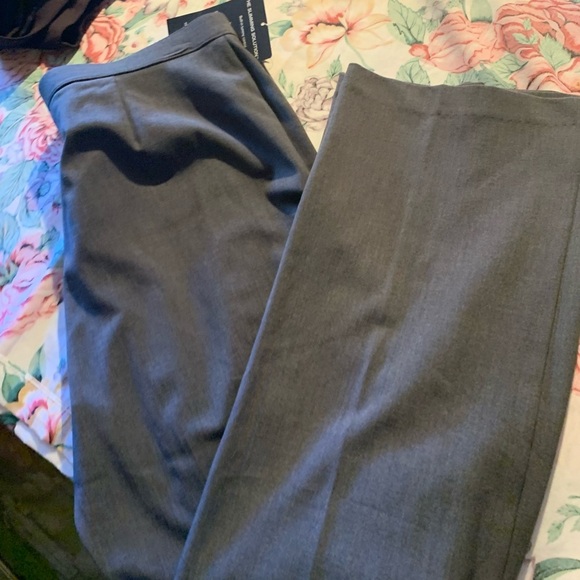 NWT Sag Harbor Women’s Gray Dress Pants Size 12 P - Picture 1 of 11